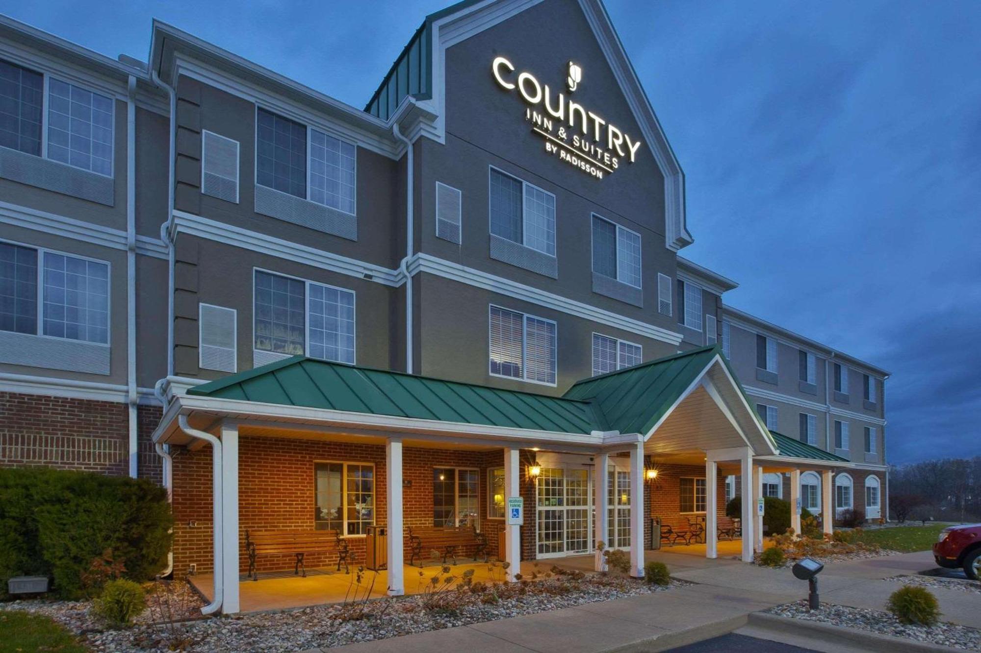 Country Inn & Suites By Radisson, Big Rapids, Mi Exteriör bild