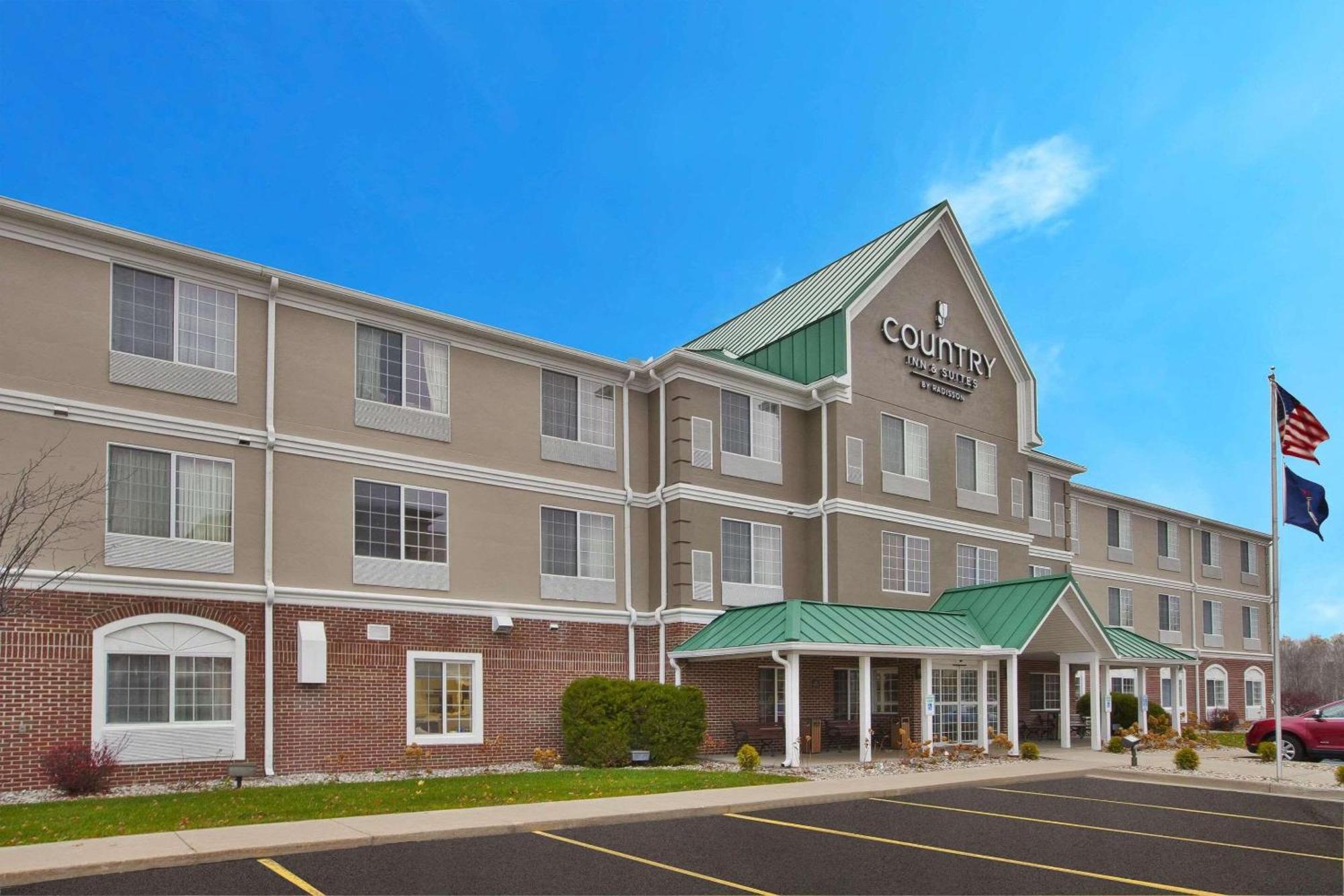 Country Inn & Suites By Radisson, Big Rapids, Mi Exteriör bild