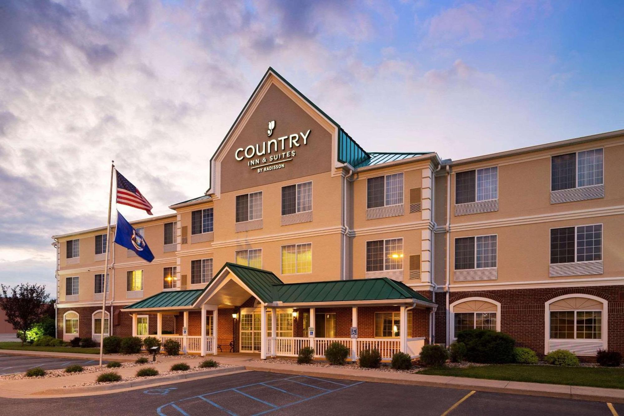 Country Inn & Suites By Radisson, Big Rapids, Mi Exteriör bild