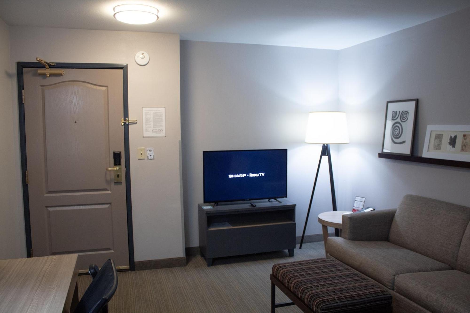 Country Inn & Suites By Radisson, Big Rapids, Mi Exteriör bild