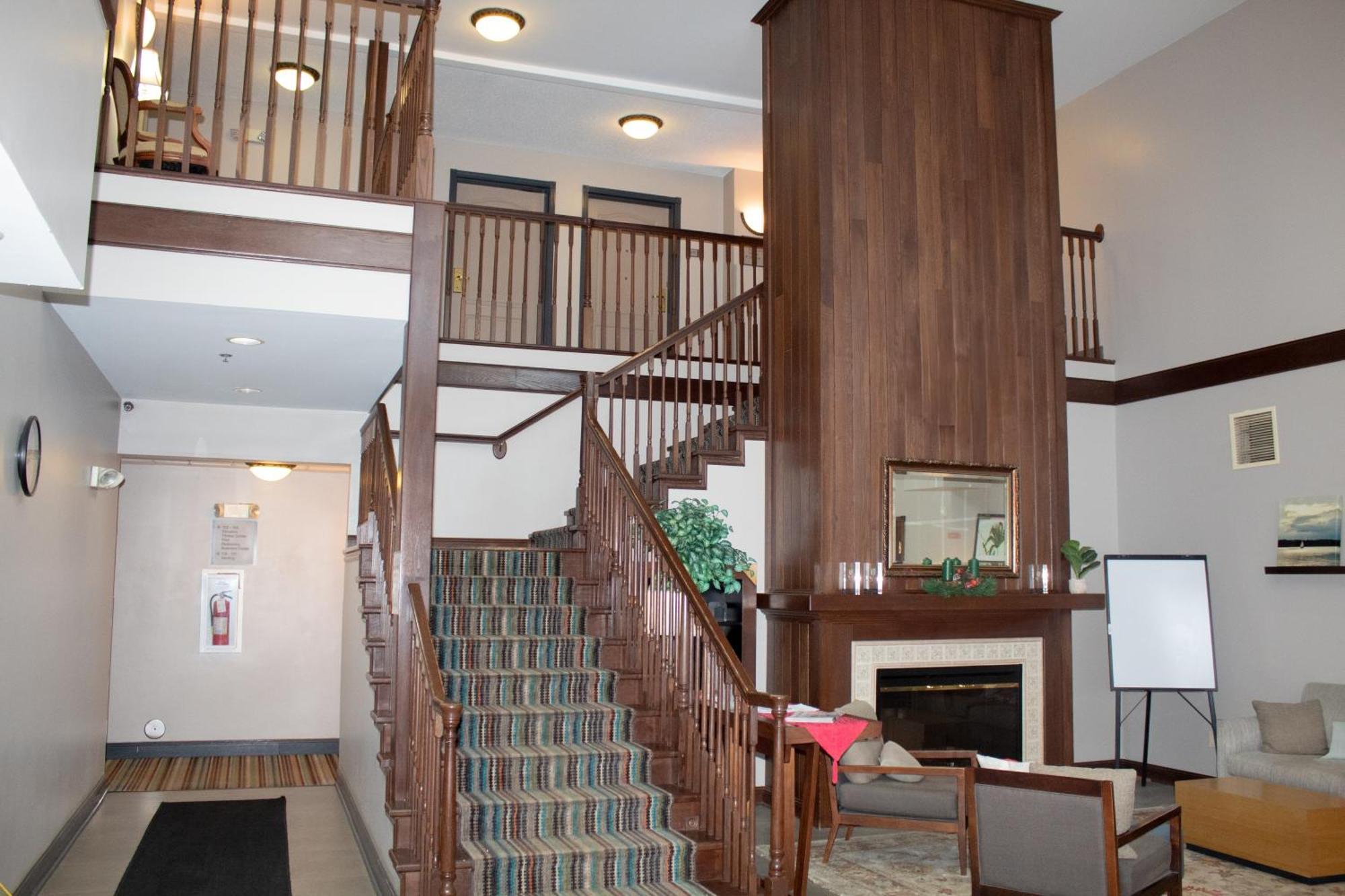 Country Inn & Suites By Radisson, Big Rapids, Mi Exteriör bild